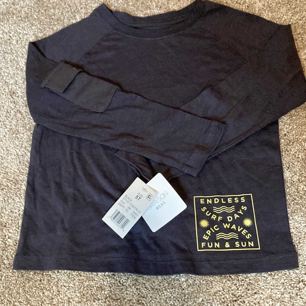 Blue Long Sleeve Tee with Crew Neck and Graphic Design pocket sleeve 5T Boys NWT